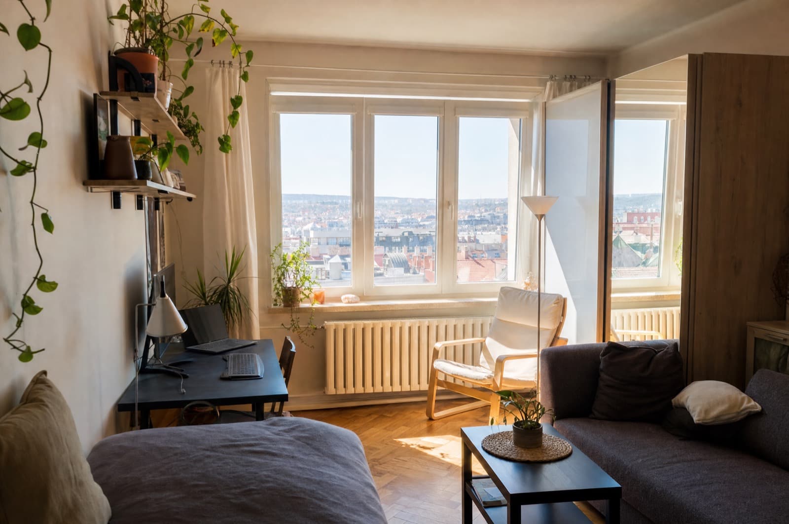 Room on Krymská's café strip