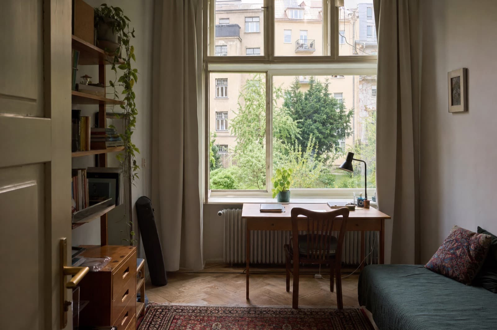 Compact room near Vltavská metro